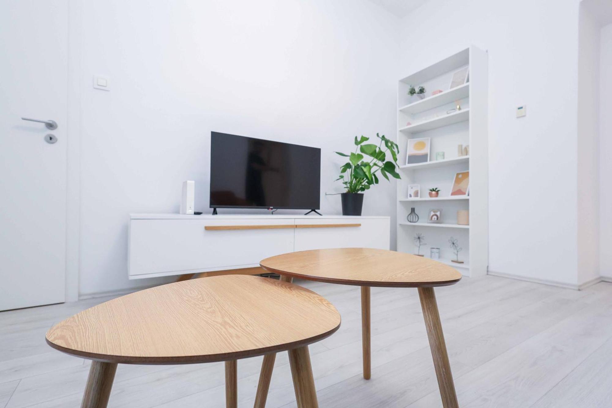 Appartamento Charming Old Town Family Retreat Bratislava Esterno foto
